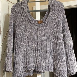 Grey sweater (off the shoulder) S